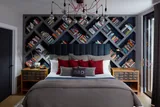 Intellectual's Bachelor Pad, photo 3